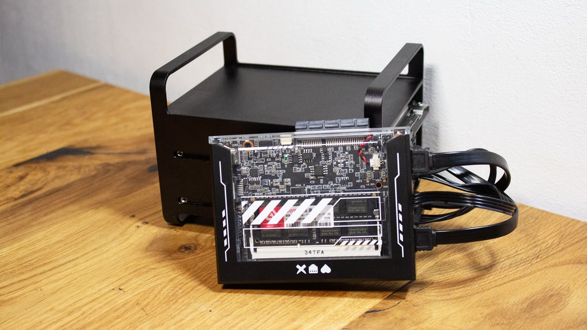 Featured image of IceWhale ZimaBlade Hands-On: A Remarkably Simple NAS Solution