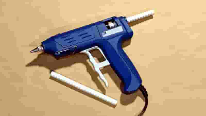 Featured image of [Project] 3D Printing Sticks for PLA Hot Glue Gun
