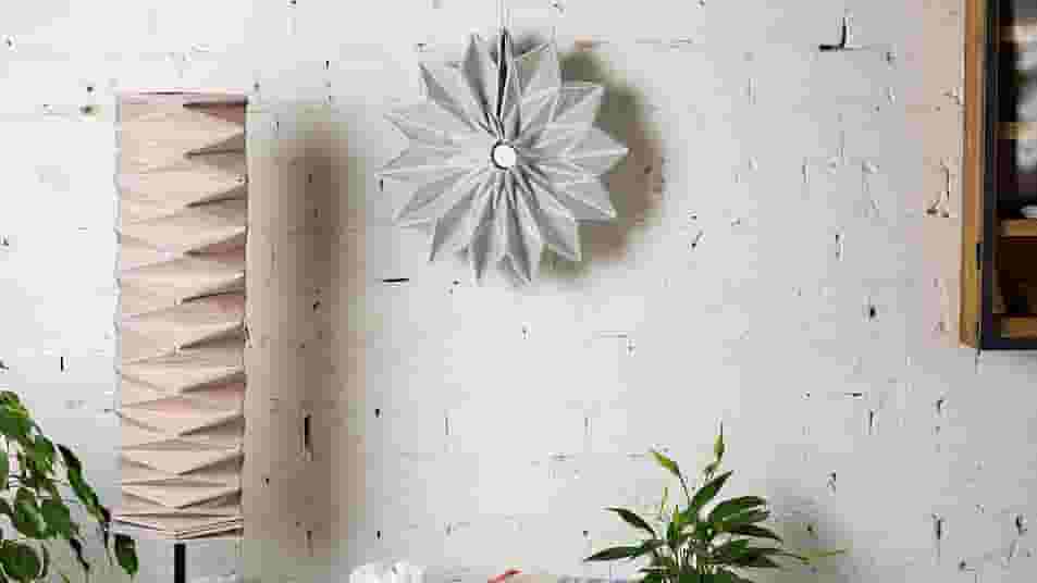 Featured image of Industrial Designer 3D Prints Conductive Origami Light Fixtures