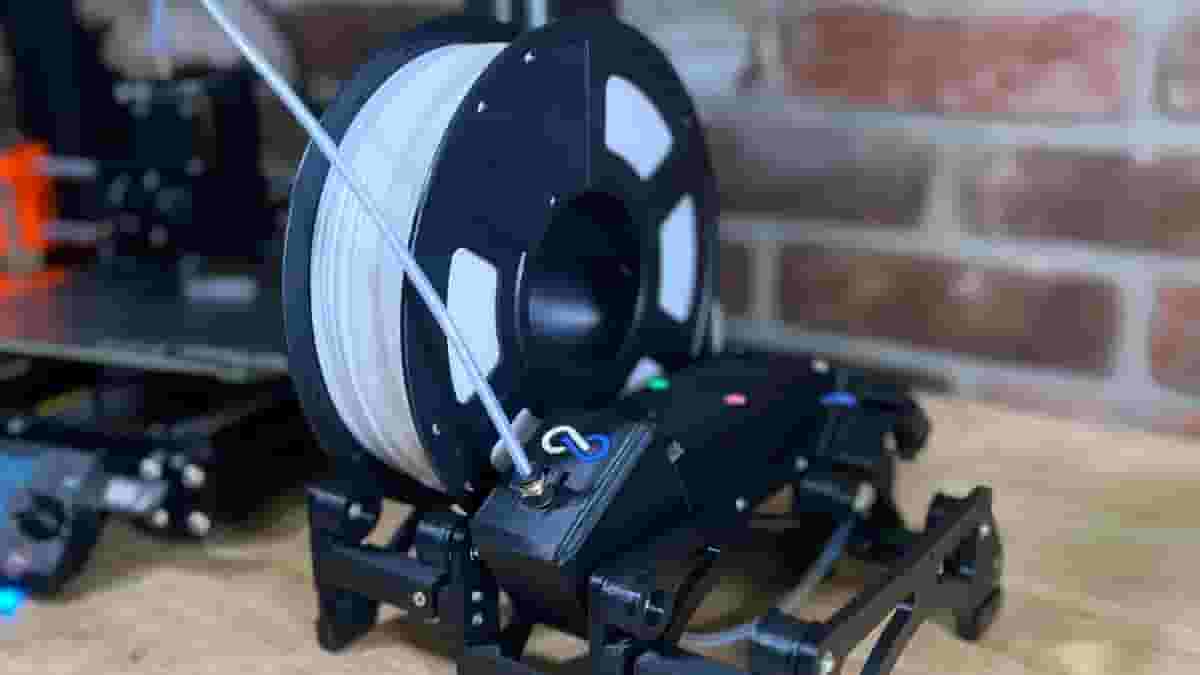 Featured image of This Kickstarter Wants to Make Sure You Never Run Out of Filament