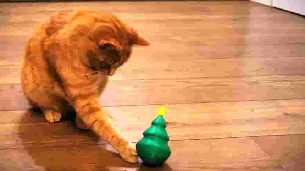 Featured image of All3DP Unwrapped 2024: Tiny Christmas Tree Cat Toy