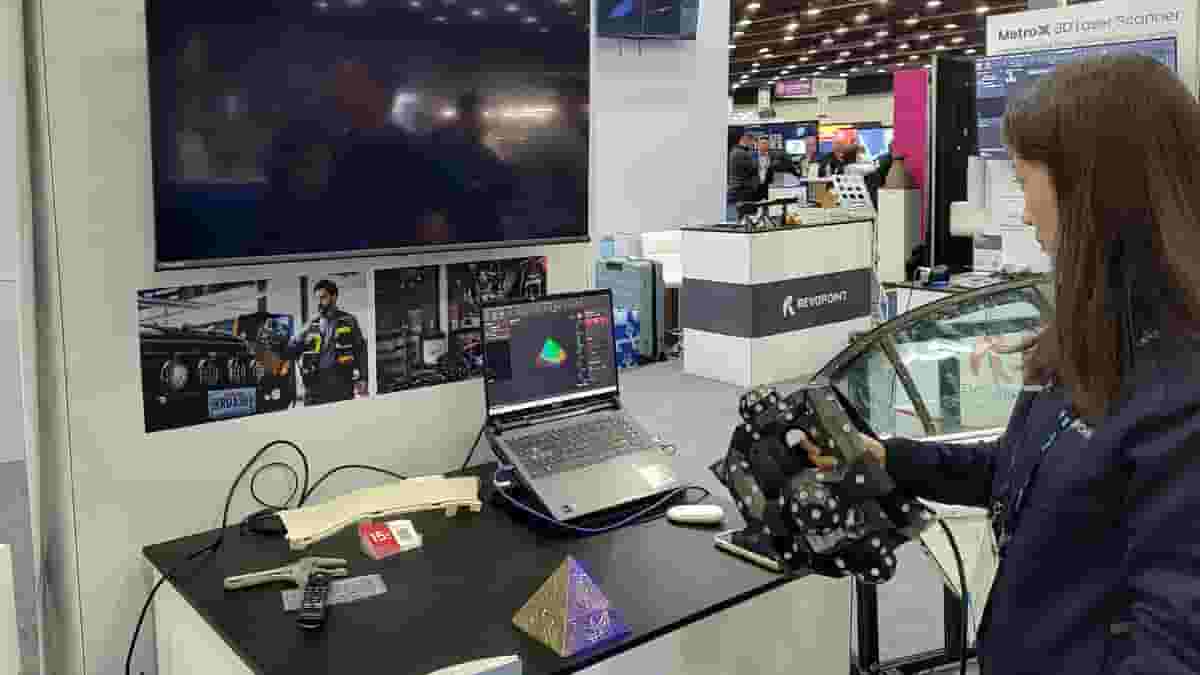 Featured image of Revopoint Launches Trackit Markerless 3D Scanning System