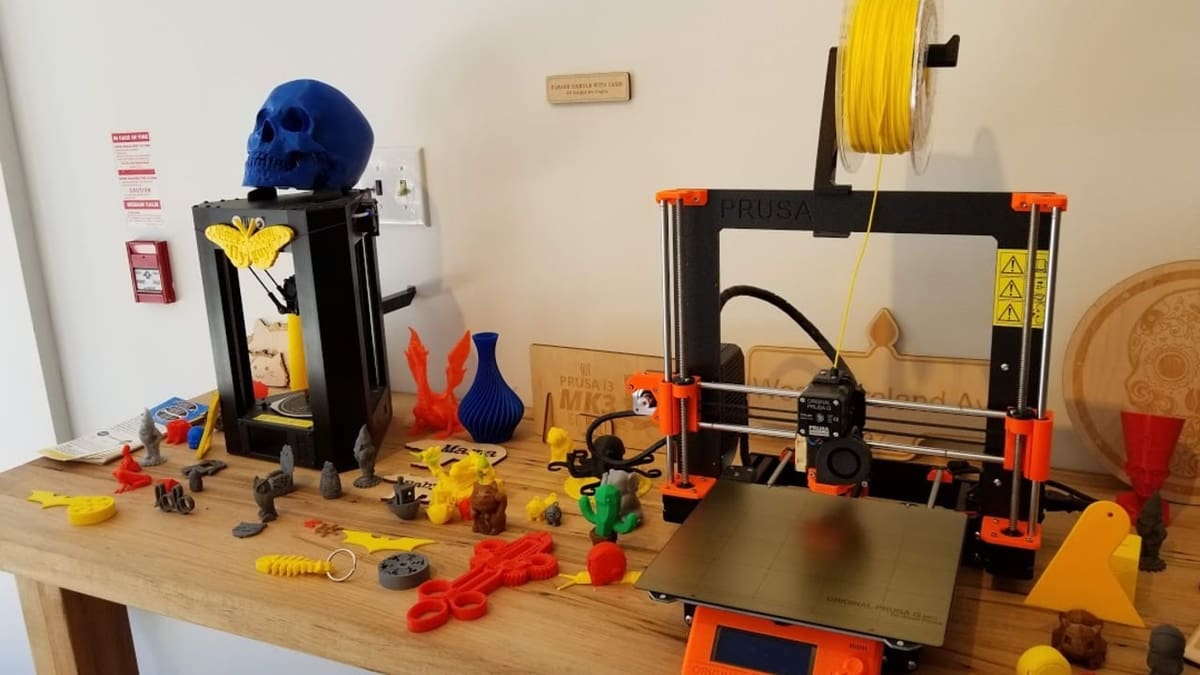 Featured image of Xmas: 20 Best 3D Printing Gifts for Beginners