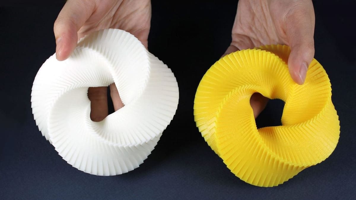 Featured image of How Does a 3D Printer Work? – Simply Explained