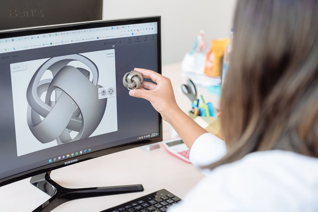 Featured image of Stop Wasting Hours Comparing: This Tool Finds the Best 3D Printing & CNC Prices in Seconds