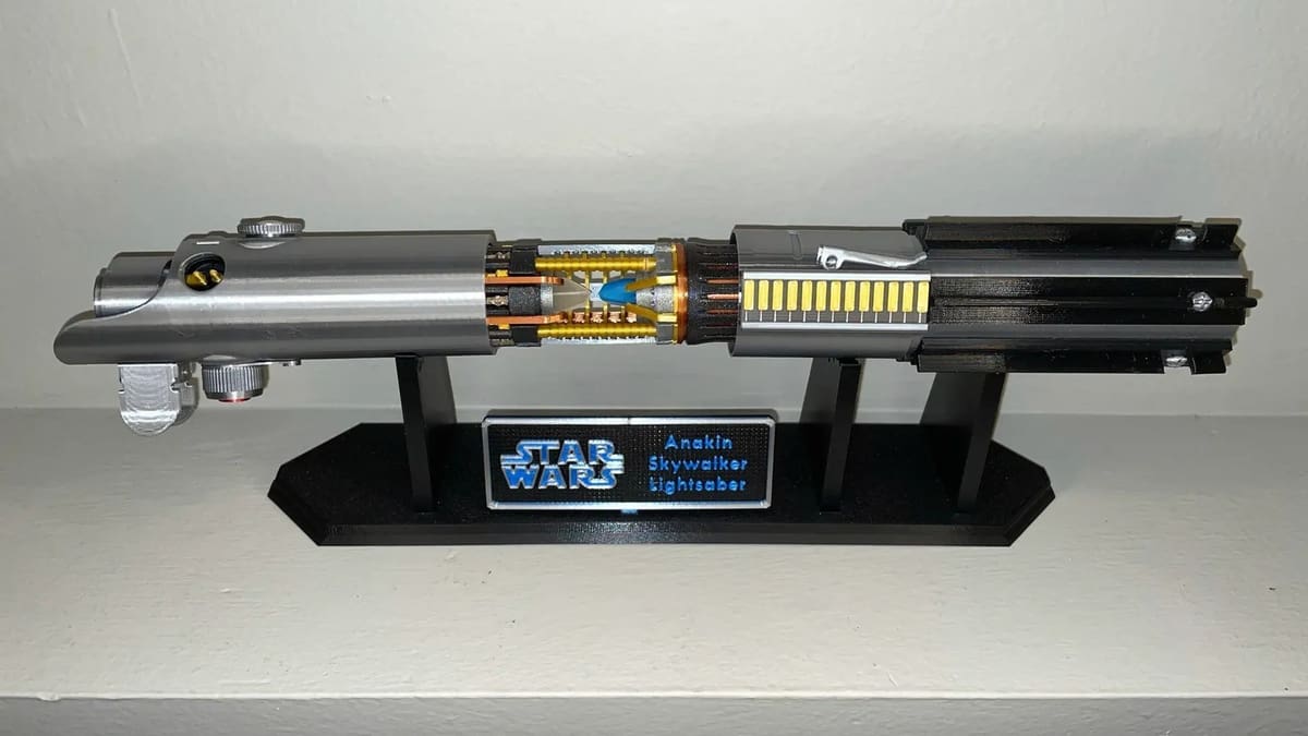 Featured image of 3D Printed Lightsaber: The Best Balance-Bringing Models