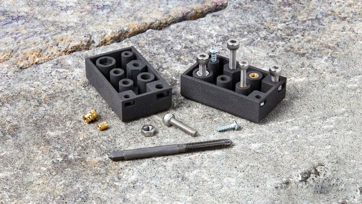 Featured image of How to Thread Your 3D Printed Parts