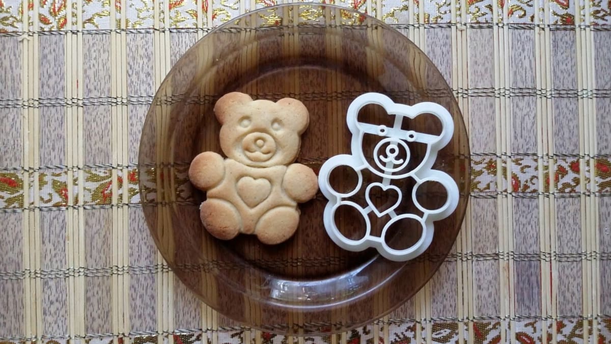 Featured image of It’s Surprisingly Easy to Make Cookie Cutters!