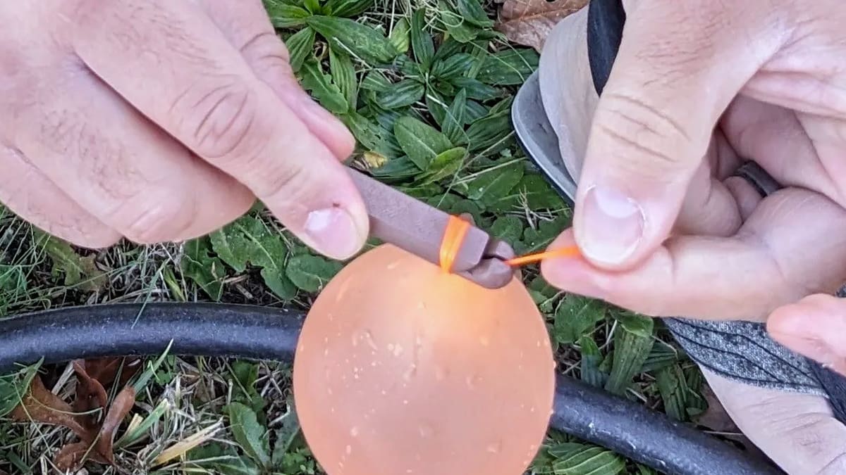 Featured image of Avoid Pain with a Balloon Tying Tool