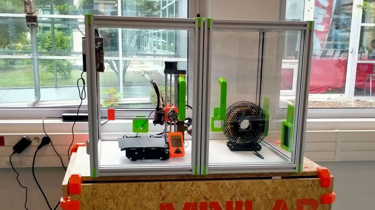 Featured image of New Study on Classroom 3D Printer Fumes Highlights a Critical Safety Tool: The Enclosure