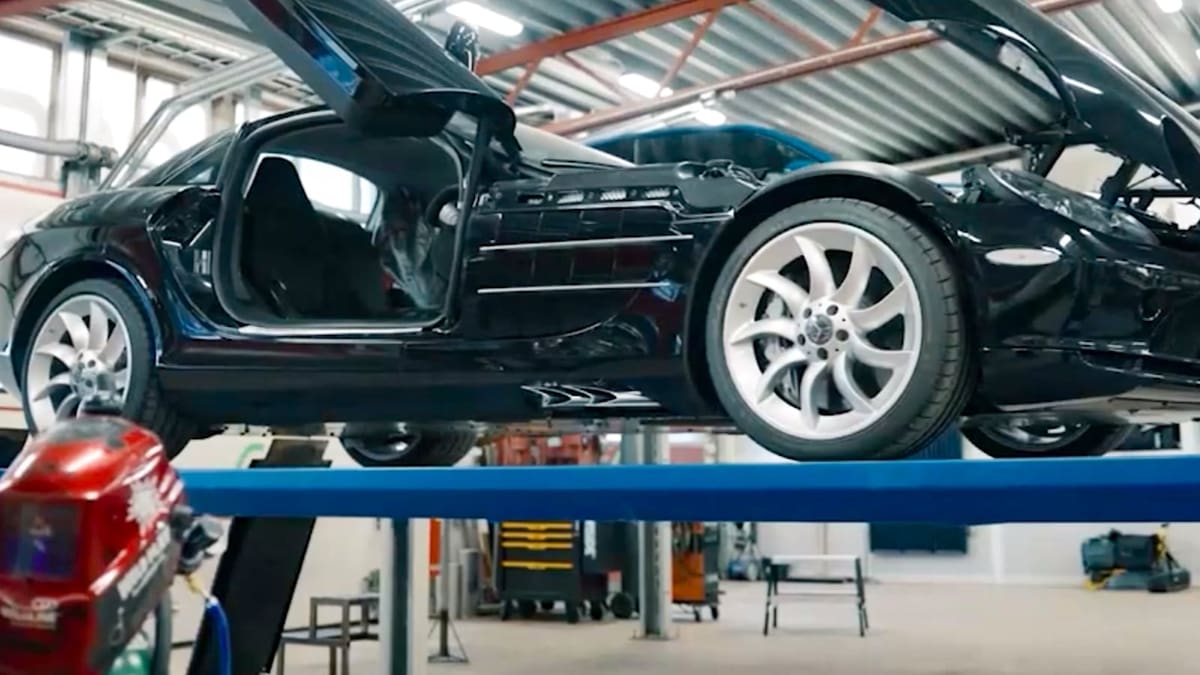 Featured image of Why 3D Print These Custom Mercedes SLR McLaren Exhaust Tips? 50% Cost Savings, Made in 5 Hours
