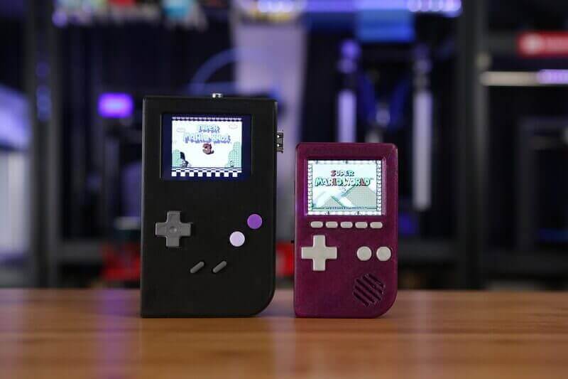 Bild von Retropie-Gehäuse zum 3D-drucken für Raspberry Pi (Handheld)-Konsolen: PiGRRL (Portables Raspberry Pi Game Boy Gehäuse)