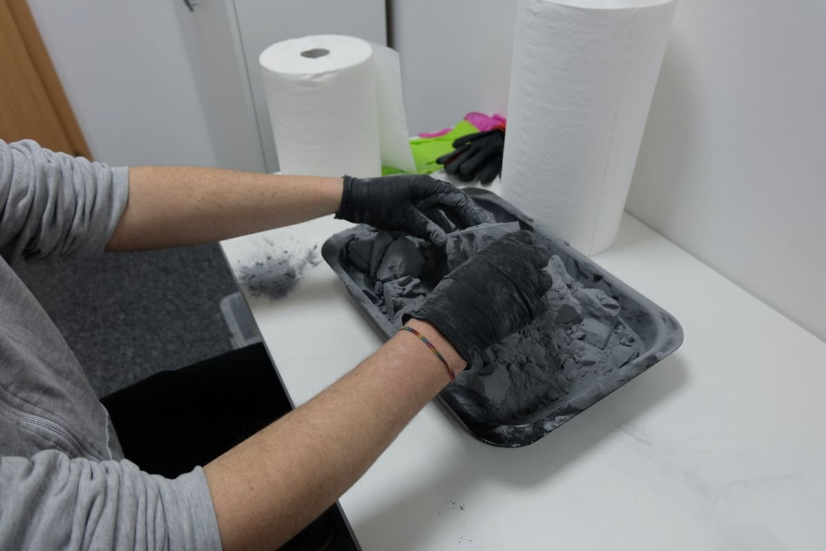 Image of Sinterit Lisa 3D Printer Review: Post-Processing