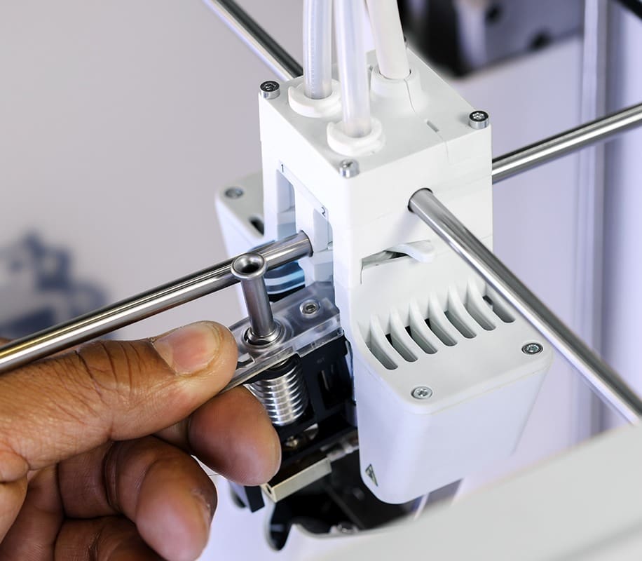 The Ultimaker print core.