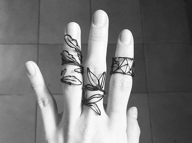 Some quick jewelry designs made with a 3D pen.