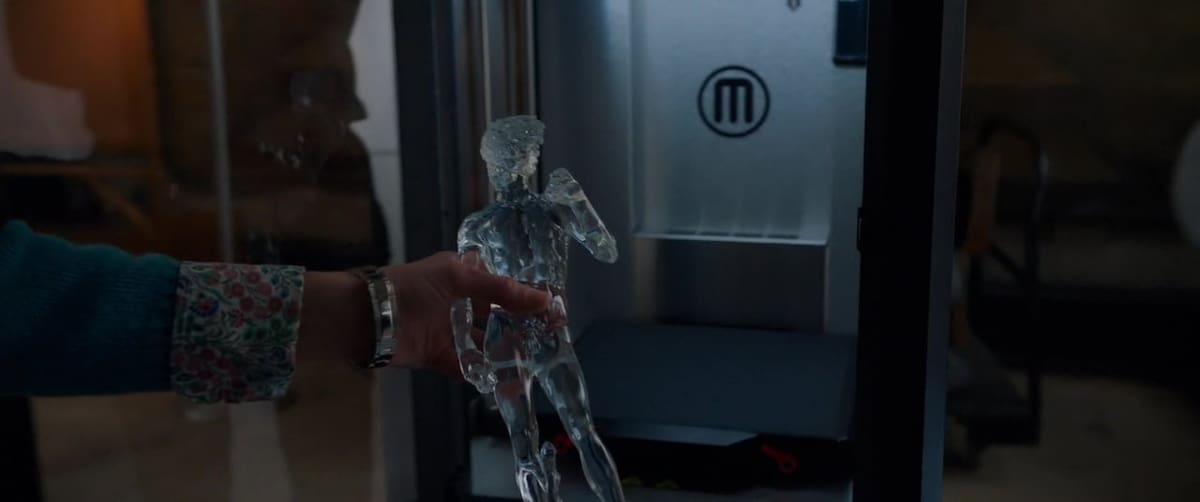 The MakerBot printer in Ocean's 8.