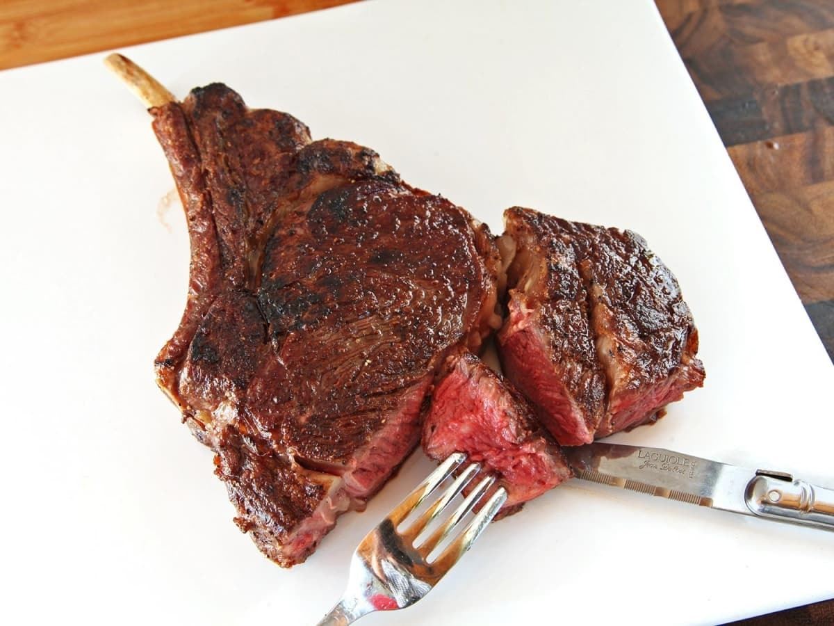 3D printed steak is the better alternative to traditional meat.