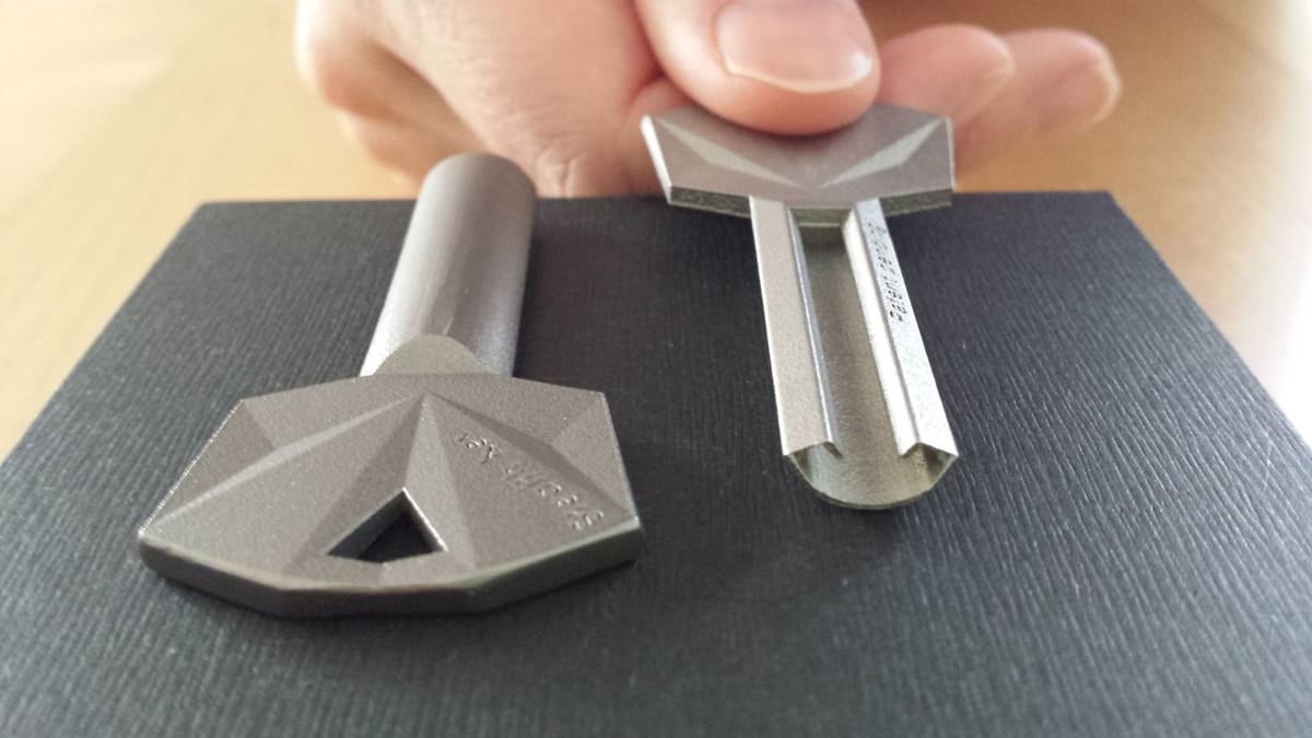The 3D printed metal stealth key cannot be replicated from scans or photographs