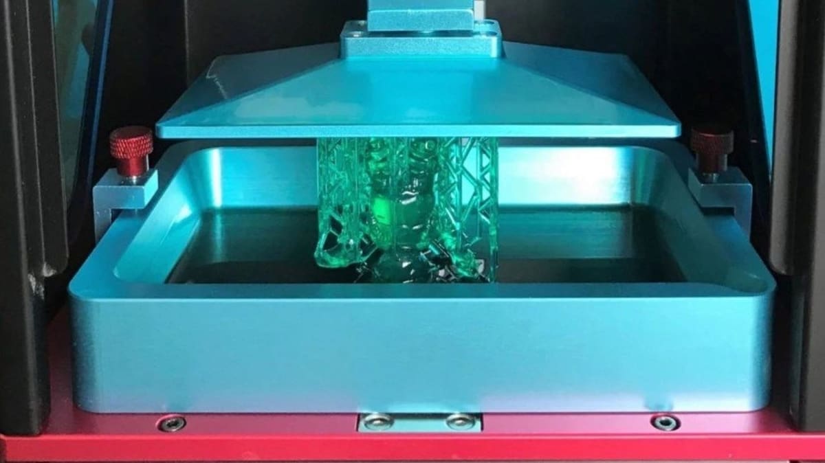 Lift settings govern the up and down movement of the build plate
