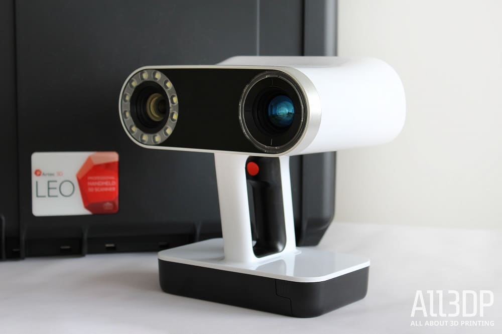 Image of The Best Handheld 3D Scanners for Professionals: Artec Leo 2022