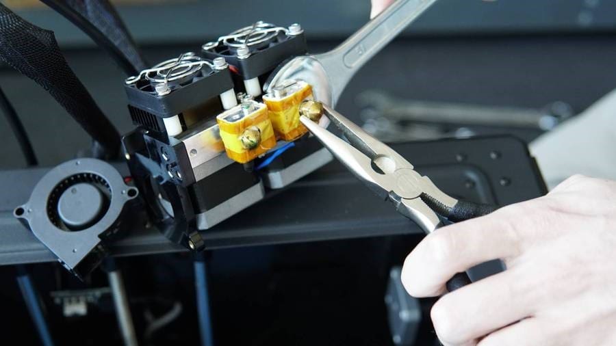 Image of: 8. Nozzle Replacement