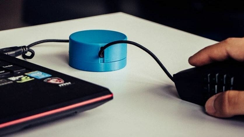 No more tangled USB cables