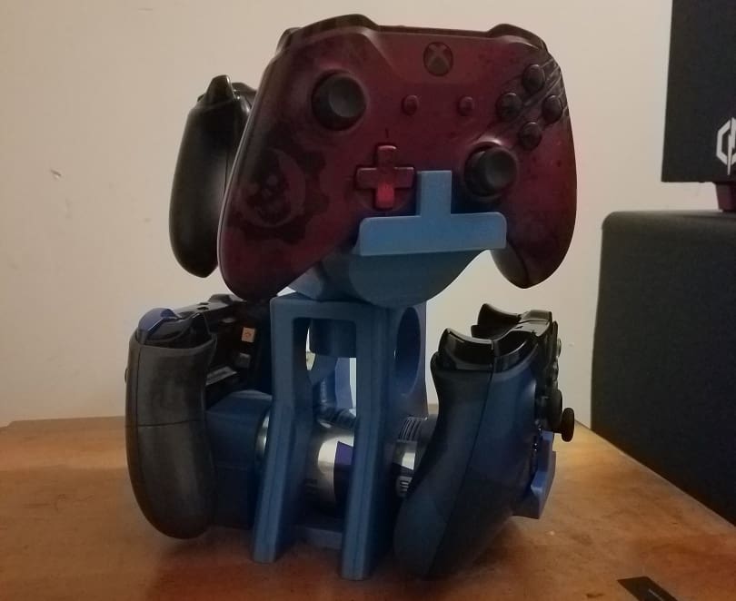 You will need two RedBull sized soda cans to complete this stand