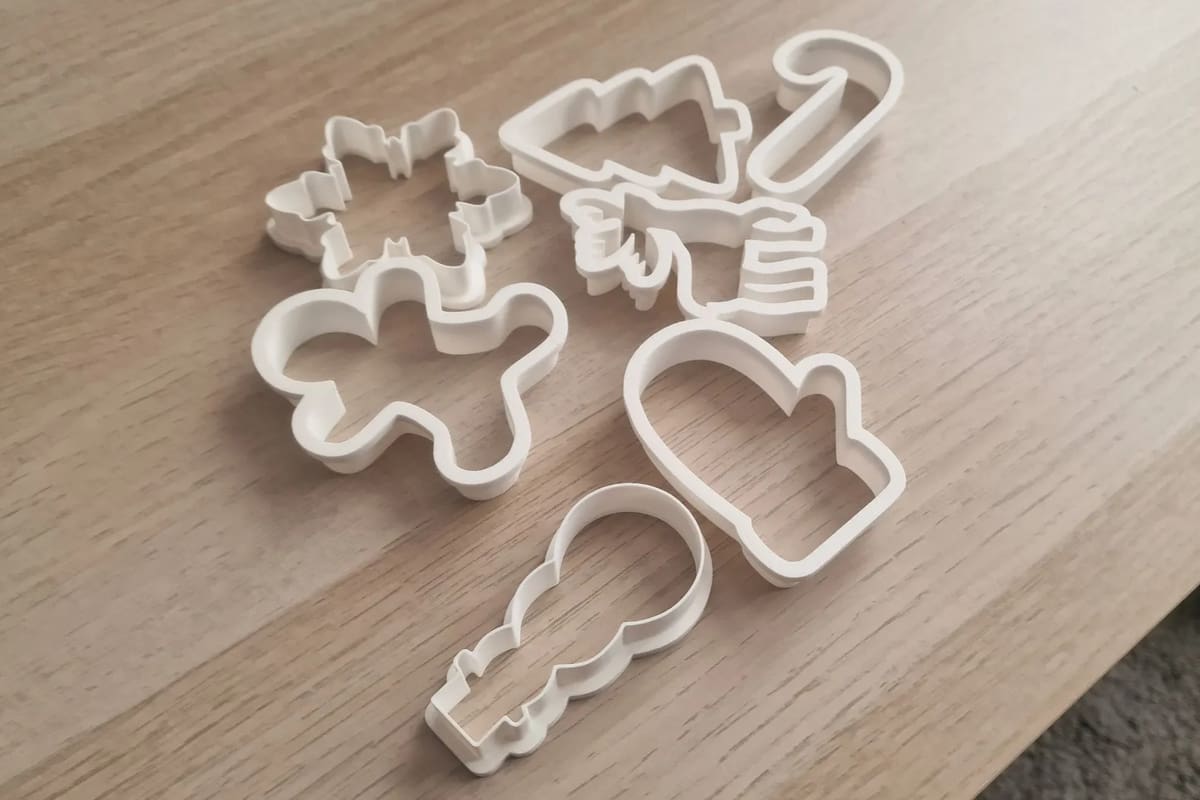 Image of: 2. Set of Christmas Themed Shapes