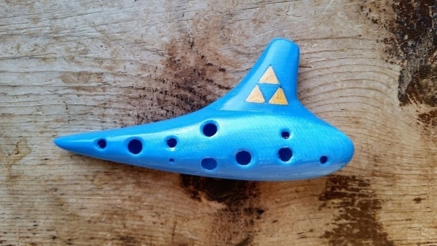 With its sharp edges, the soprano ocarina will make high notes beautifully