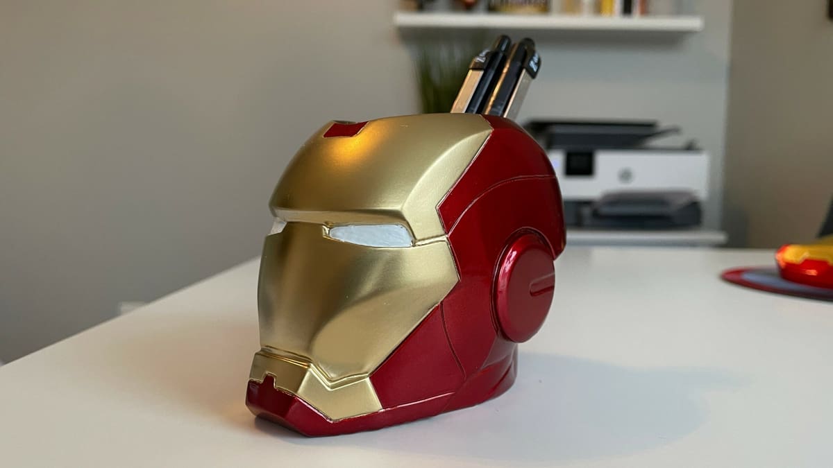 Image of: 10. Iron Pencil Holder