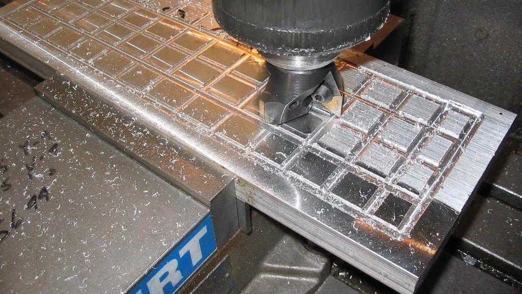 Learn how professionals make a vacuum table