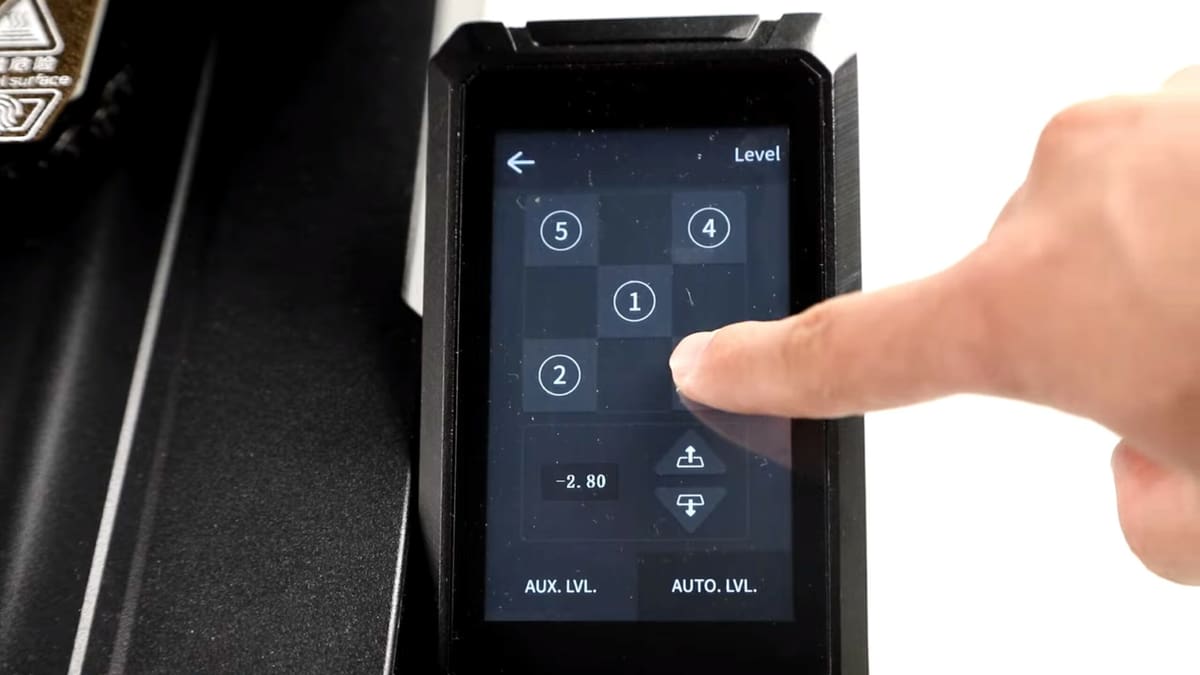 Bild von: 10. <span class="link" data-action="modal-open" data-modal-ajax="/de/product-overlay/361947/limit/0/">LCD-Touchscreen</span>