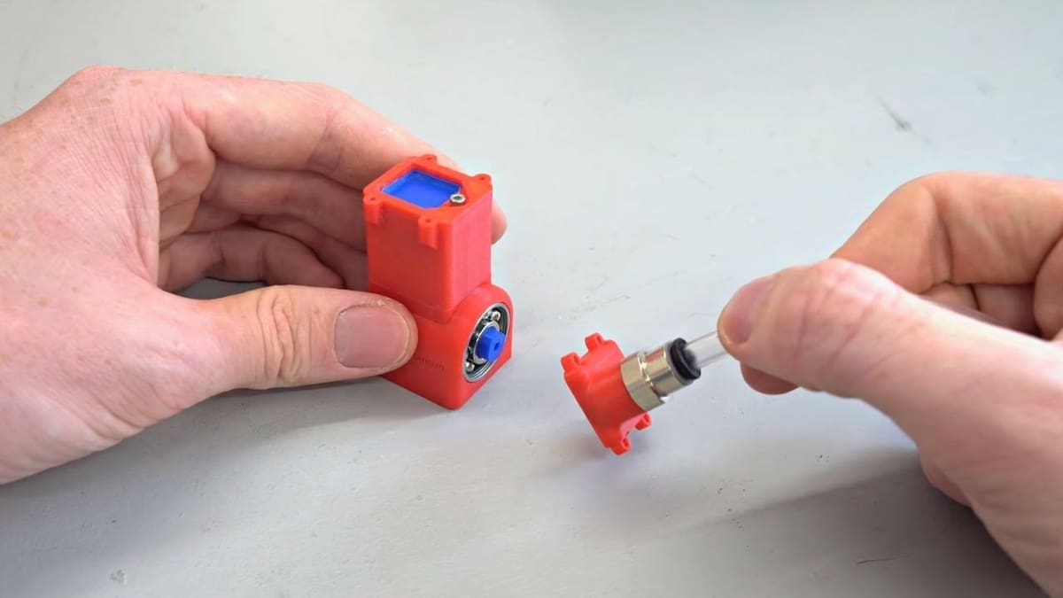 Putting together a 3D printed&nbsp;compressed air engine