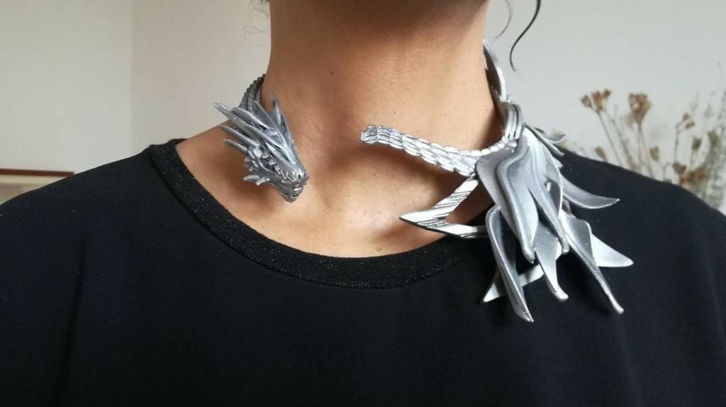 A statement necklace for a stylish queen