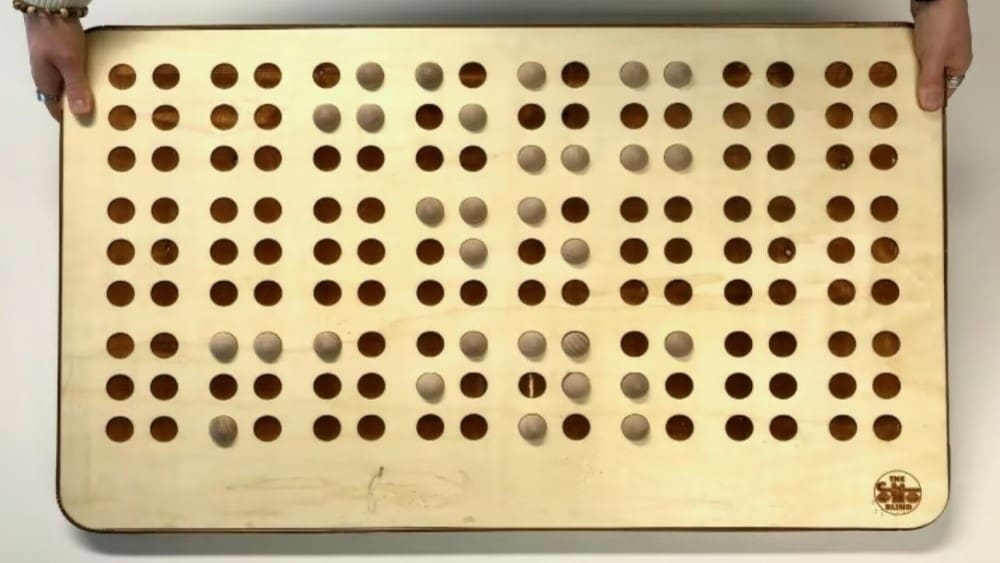 Bild von: 5. Steckspiel zum Braille-Lernen