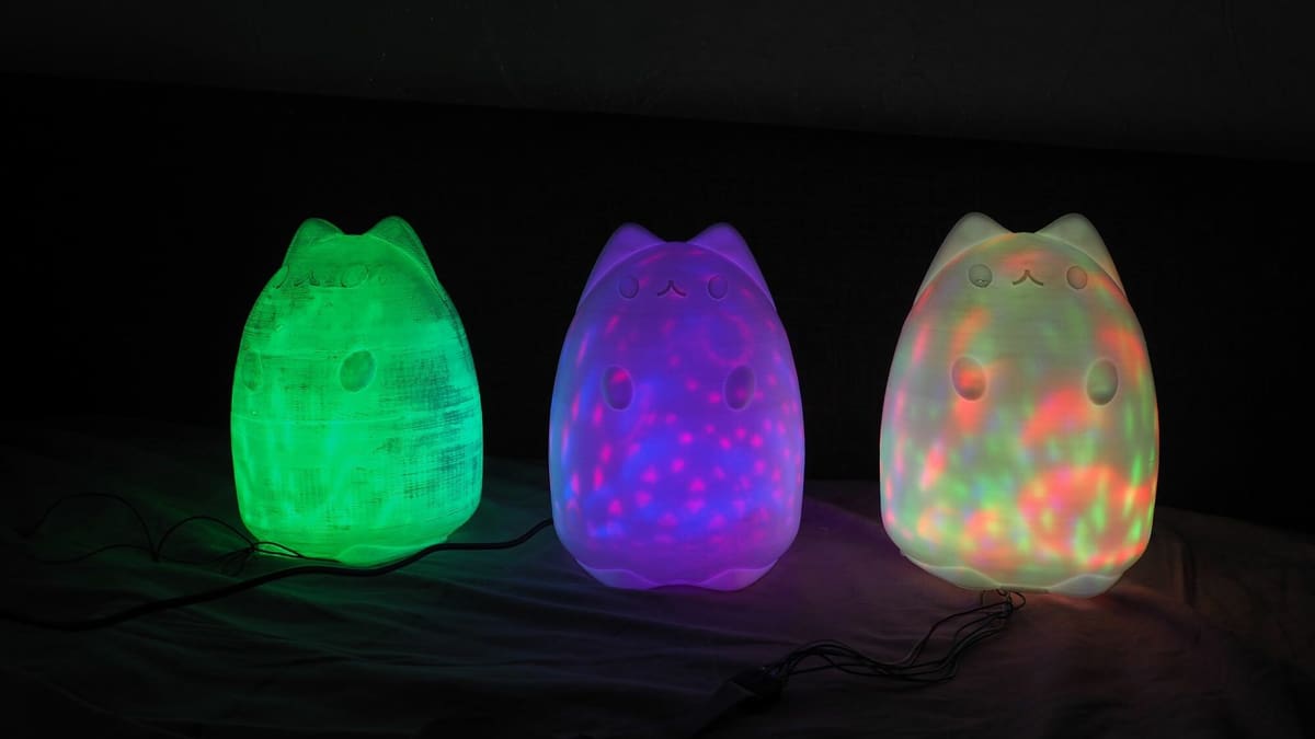 Image of: 15. Pusheen Lamp&nbsp;