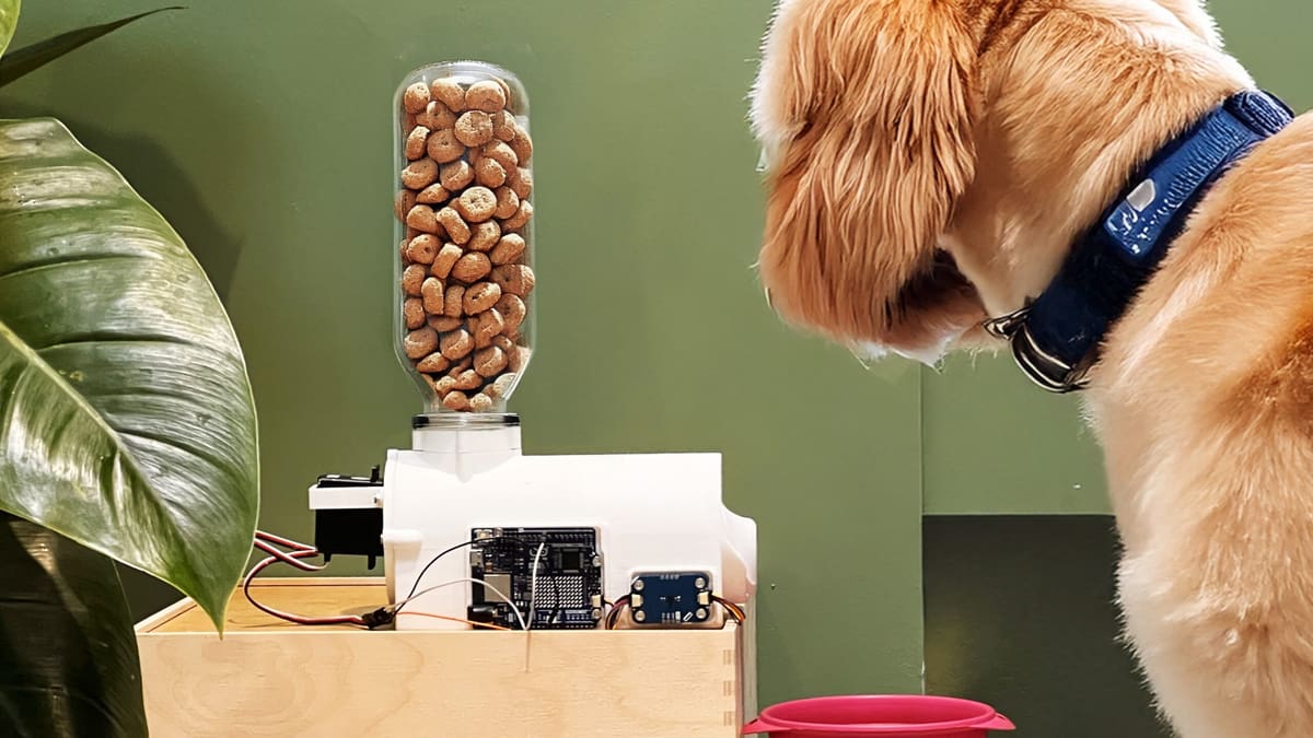 Image of Cool Arduino Projects: Automatic Pet Feeder