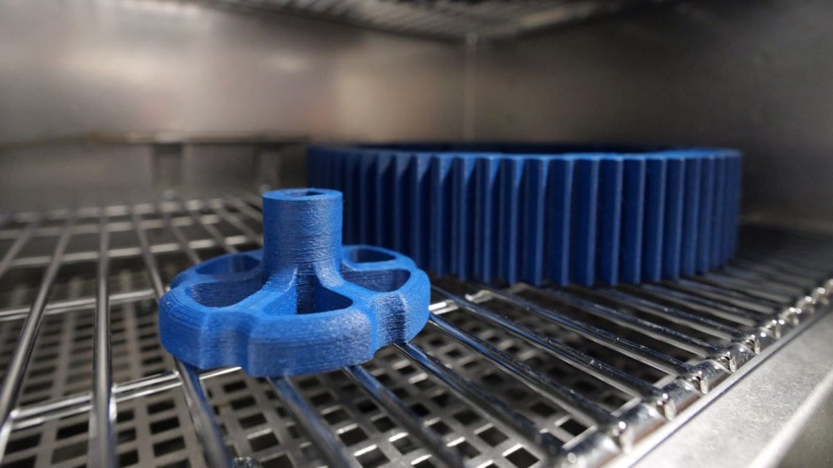Image of: <span class="link" data-action="modal-open" data-modal-ajax="/en/product-overlay/441518/limit/0/">UltiMaker PET CF</span>