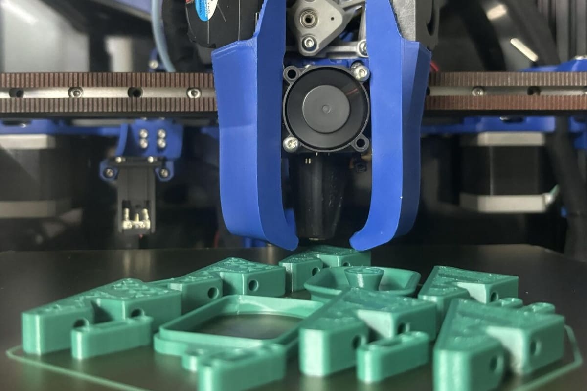 Make sure not to blast your PETG prints with too much cooling!