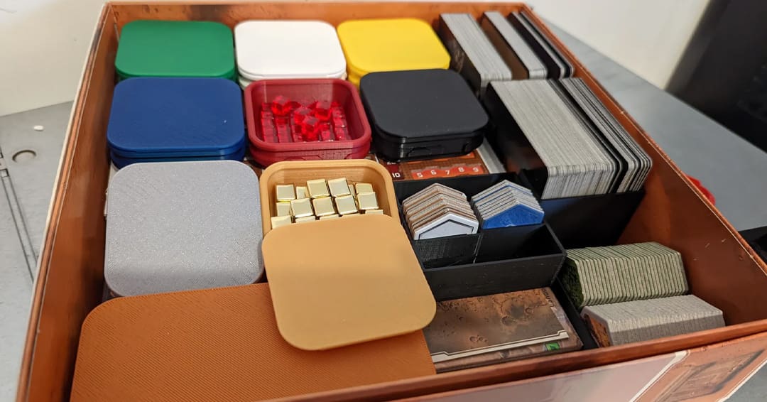 The perfect companion for board games lovers