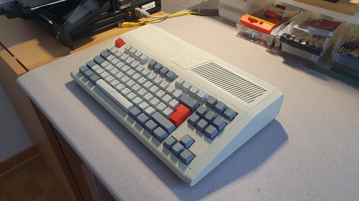 Image of Vintage Apple Mac Prints: Retro Wedge Computer Case