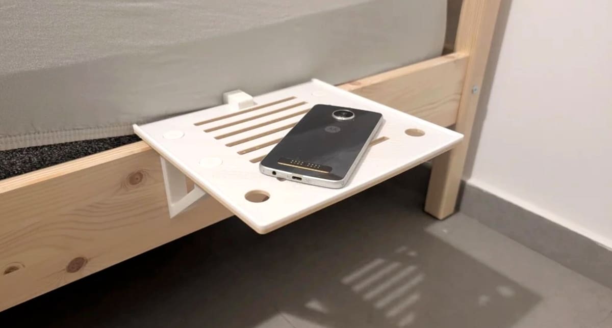 Photo de Idée d'impression 3D / Objets 3D à imprimer en 3D: Table de nuit