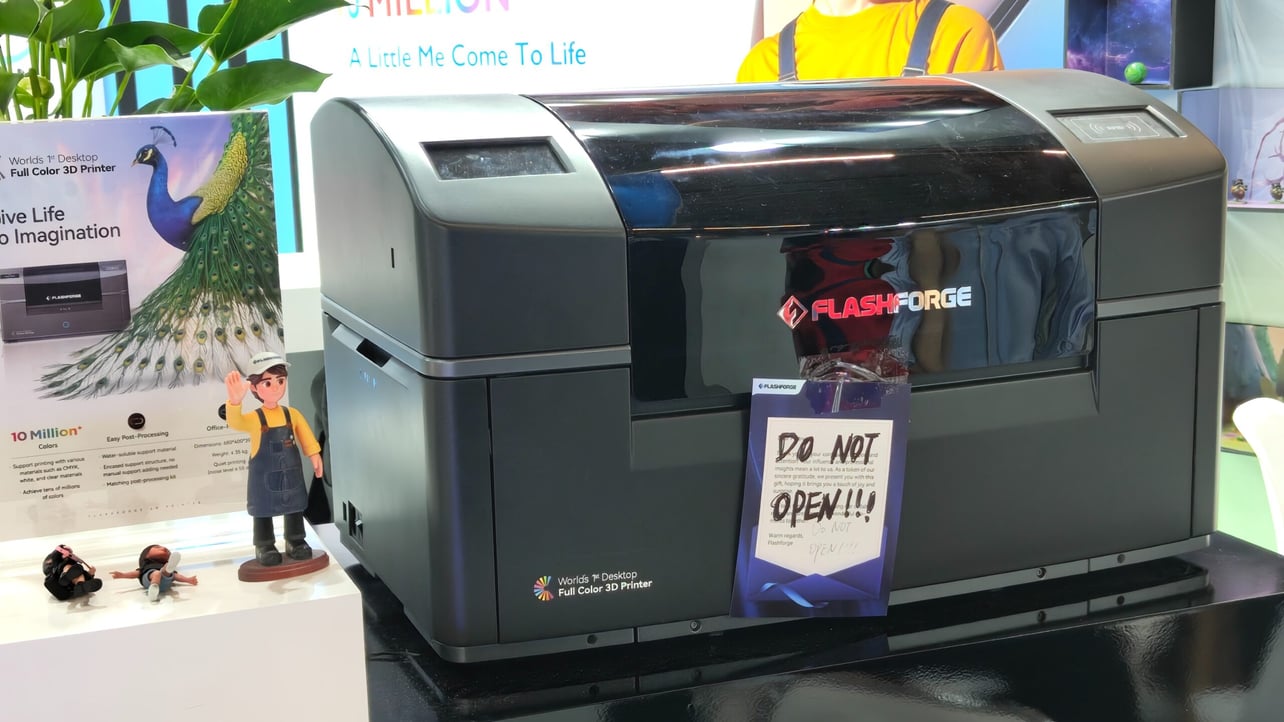 Flashforge Aiming to Launch 'World's First Desktop Full Color 3D