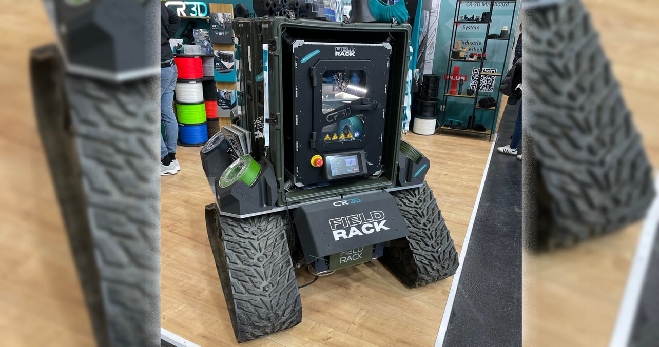 The German 3D Printer on Tracks That Looks Ready to Invade a Small
