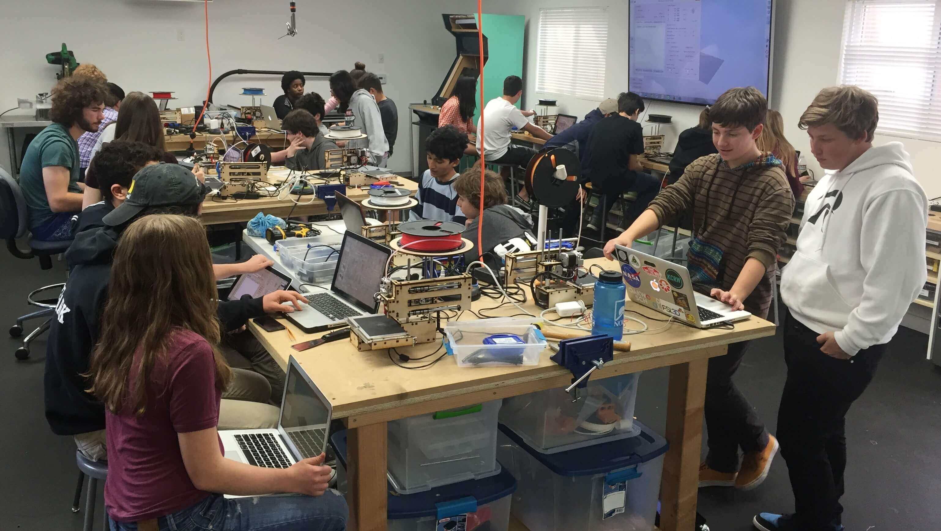 Oakwood School Lets Students Build Printrbots | All3DP