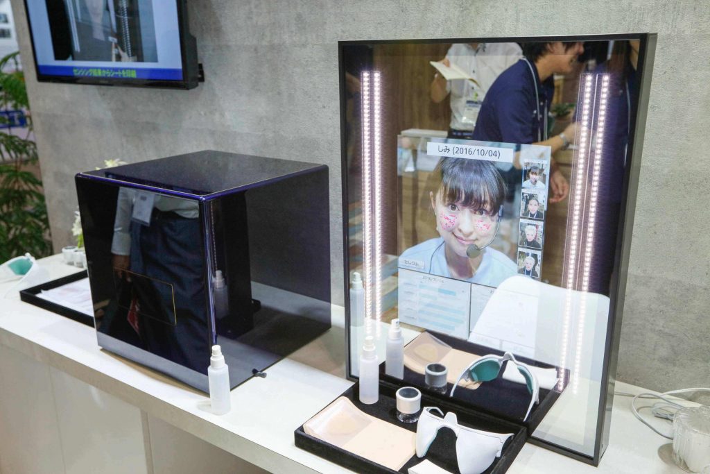 Some Printed Makeup - Printed Makeup Mirror Some Printed Makeup - Printed Makeup Mirror