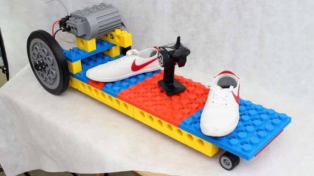 Maker Creates Gigantic 3D Printed \u0026quot;LEGO\u0026quot; Electric Skateboard  All3DP