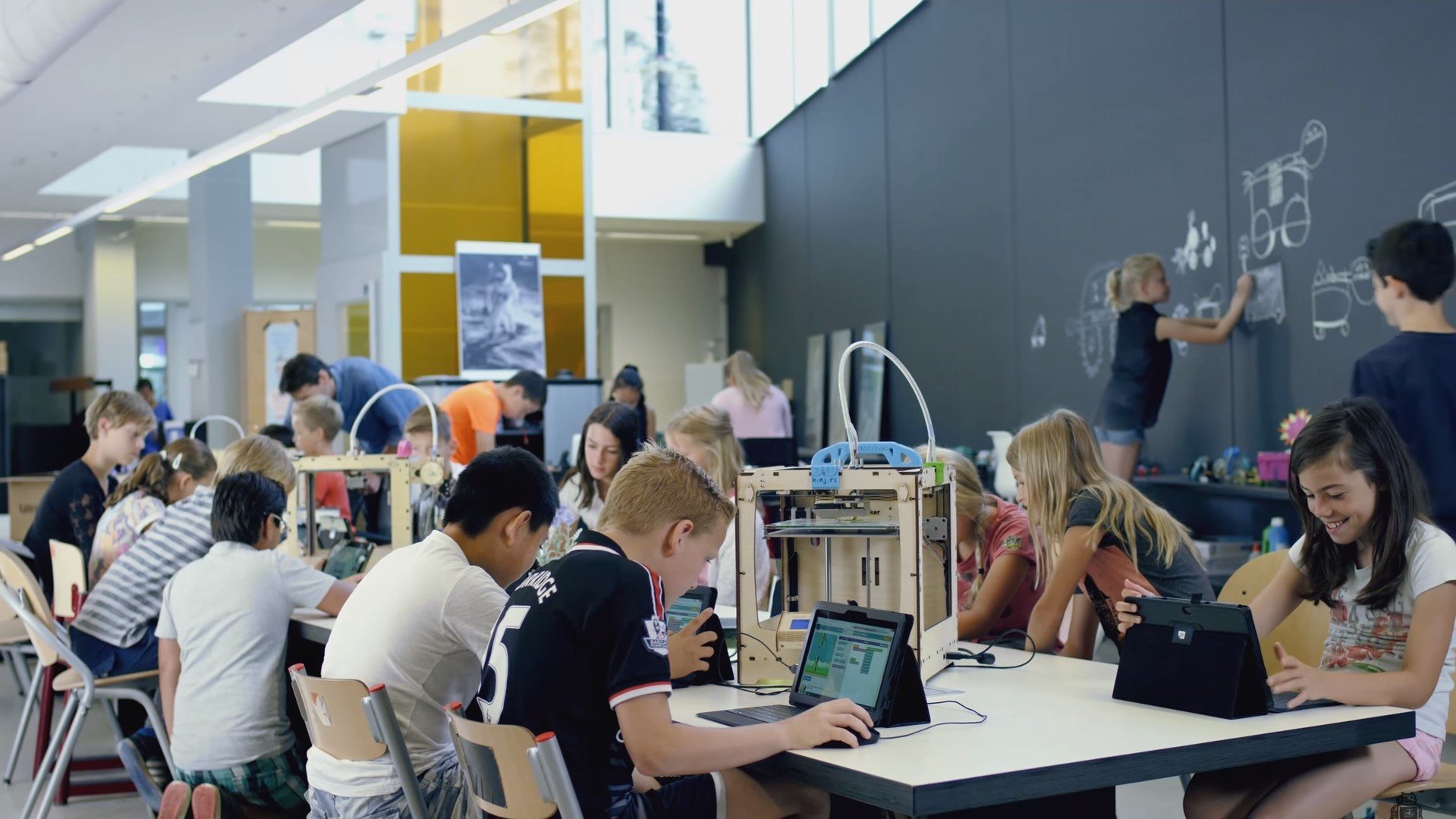 3D Printers For Schools - What to Consider and Which to Choose | All3DP