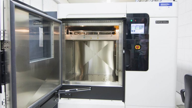 The World's Biggest & Most Expensive 3D Printers in 2018 ...