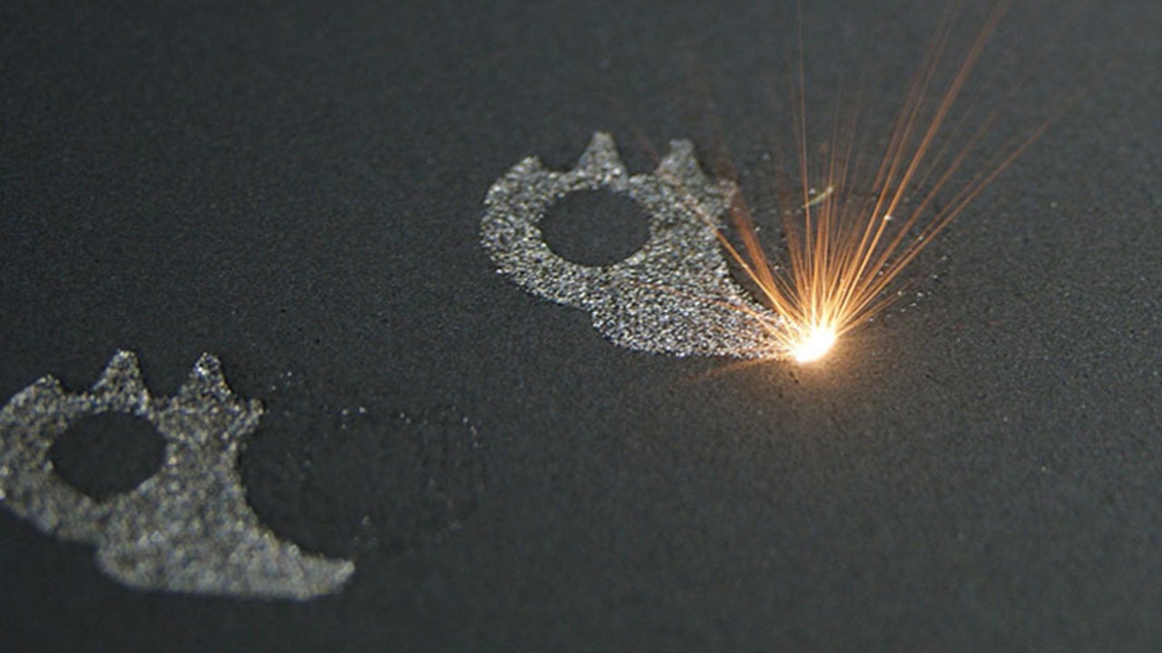 selective-laser-melting-slm-3d-printing-simply-explained-all3dp